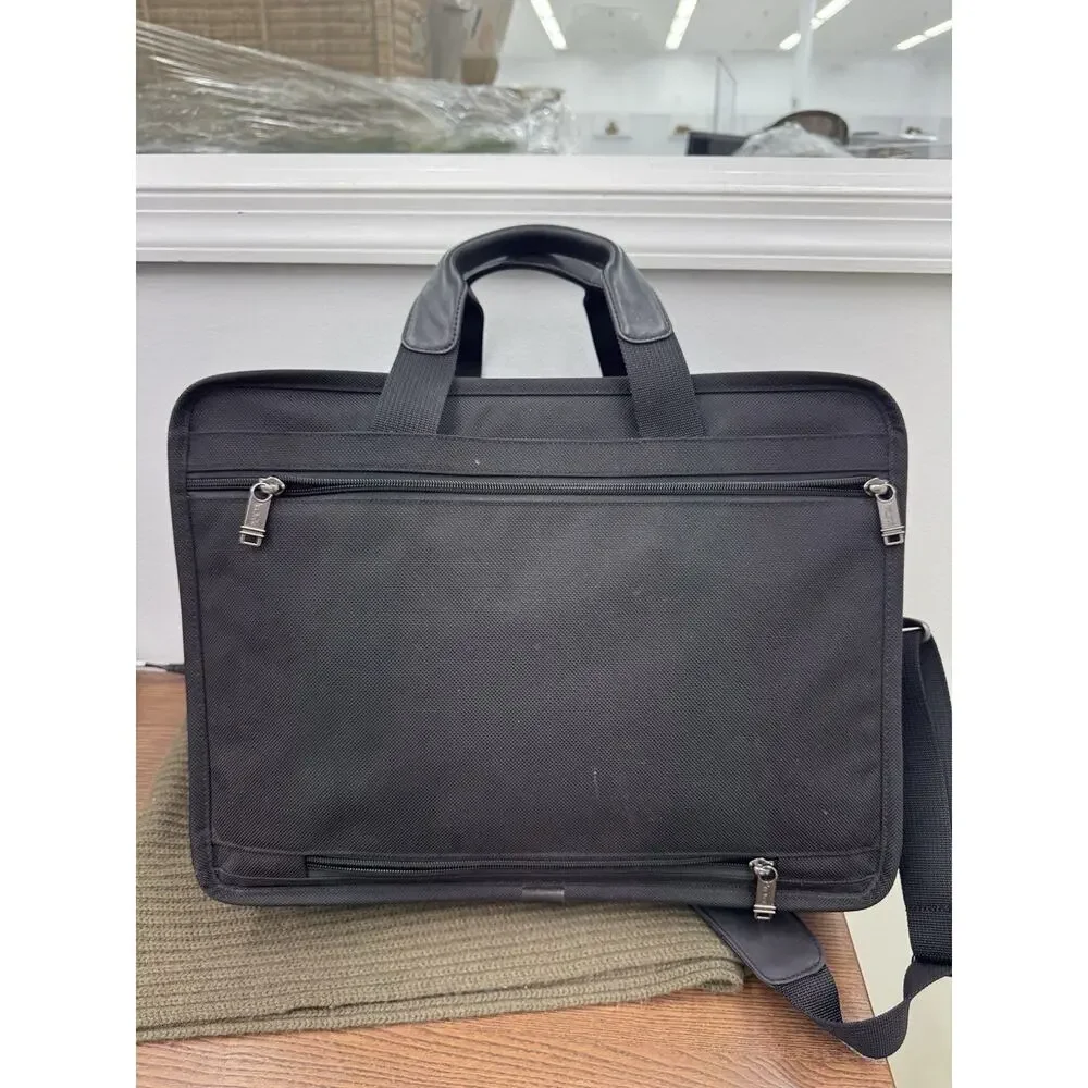 Tumi 26160 Alpha 3 Expandable Organizer Laptop Briefcase Large - Black (pu100th